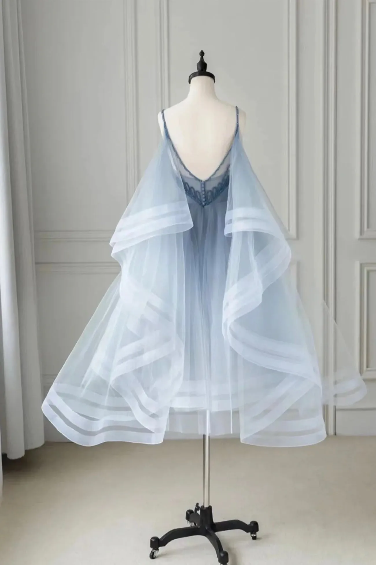 Cute V-Neck Tulle Short Prom Dress A-Line Party Homecoming Dress