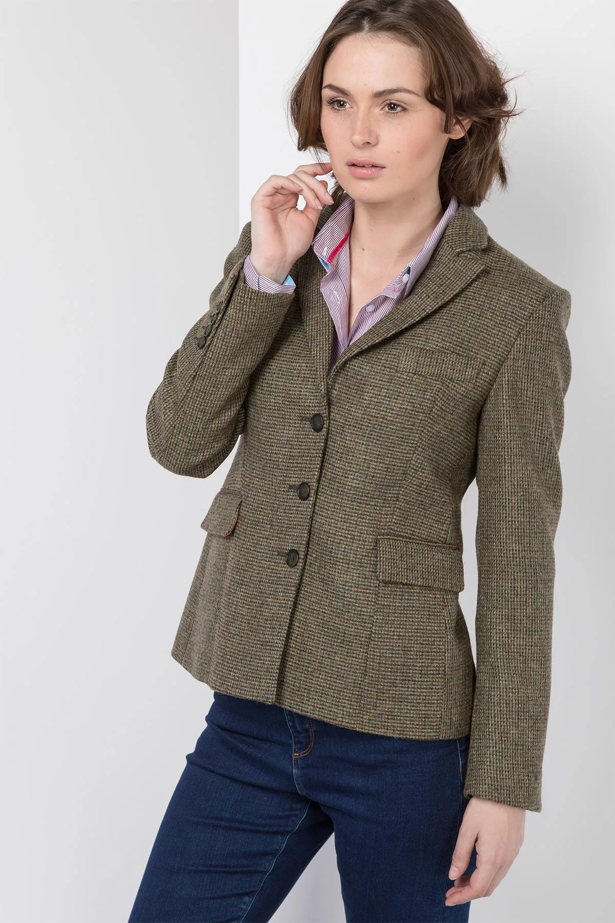 Ladies Short Fitted Tweed Jacket Blazer