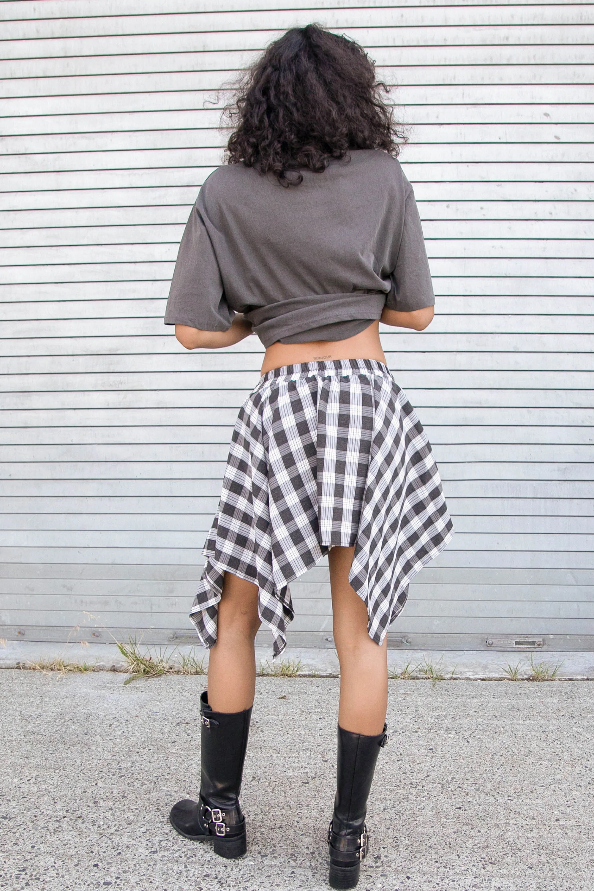 TIED SHIRT EFFECT MINI SKIRT